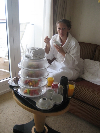 Breakfast in the cabin
