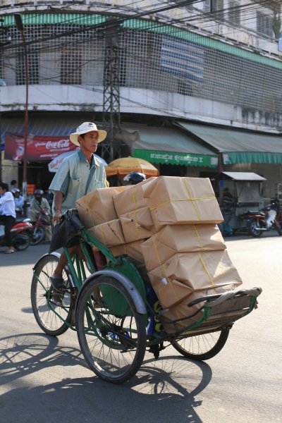 Cyclos - a dying breed in Phnom Penh